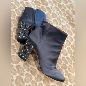 $900 Aquazzura Blue/Grey Satin Ankle Boots with Crystal Embellished Heels - 39 9